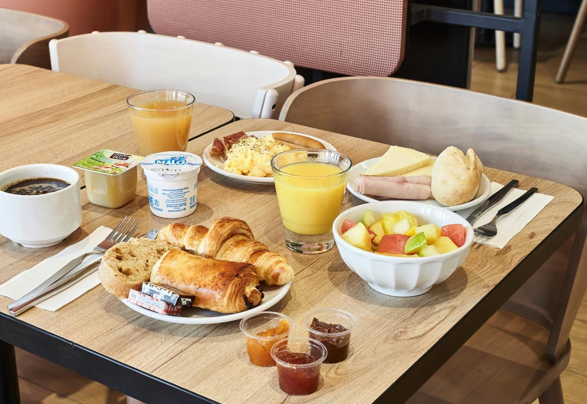 B&B HOTEL Argenteuil Hotel