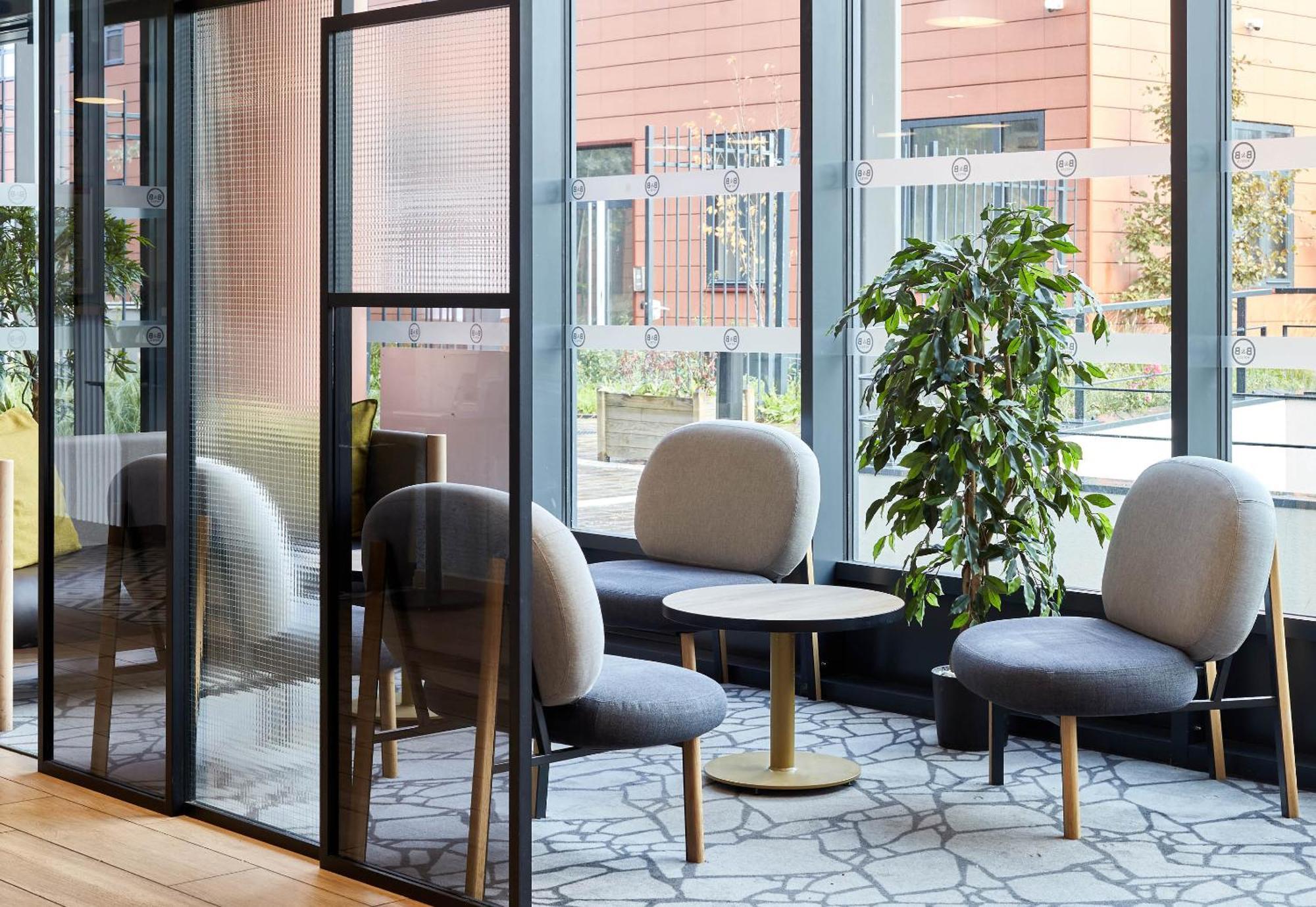 B&B HOTEL Argenteuil Hotel 3*